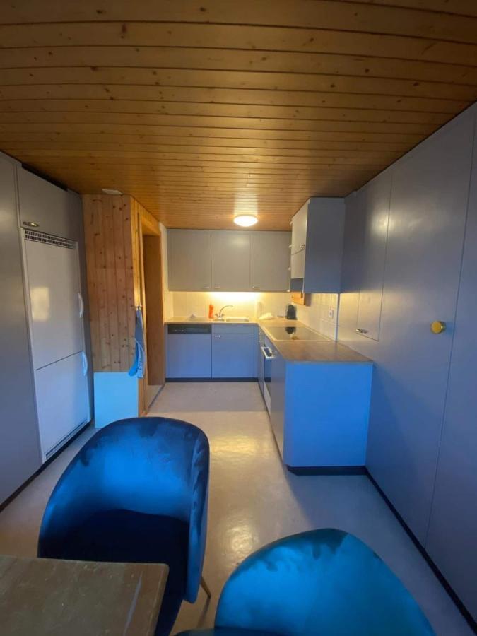 Schoene Ferienwohnung Mit Seeblick Thun Buitenkant foto