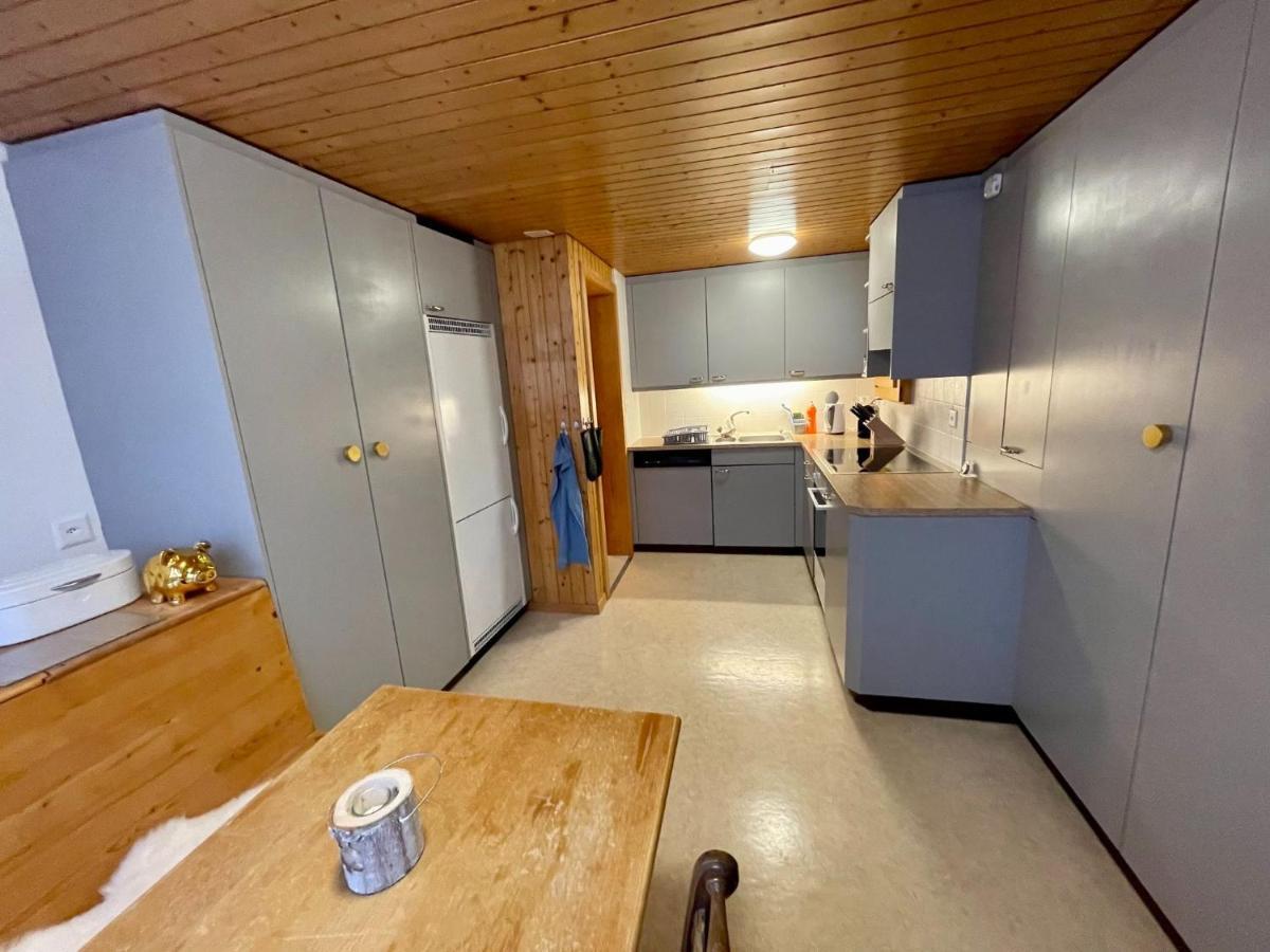 Schoene Ferienwohnung Mit Seeblick Thun Buitenkant foto